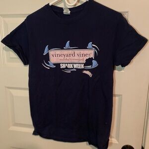 Vineyard Vines with Gildan tag. Size S. Shark week/Martha’s Vinyard.